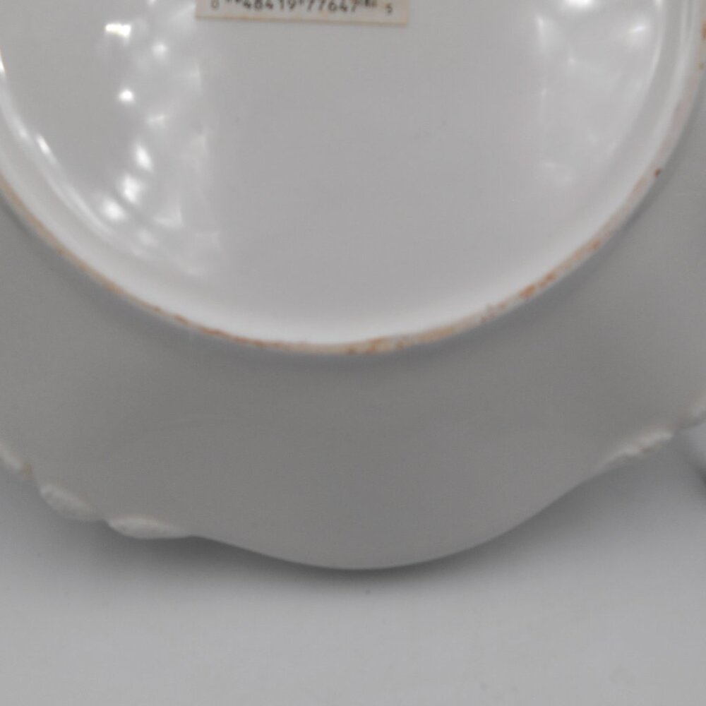 GRASSLANDS ROAD CLOVER GLEN DECORATIVE PLATE DISCONTINUED 2009 EMBOSSED FAMILY - Picture 4 of 11